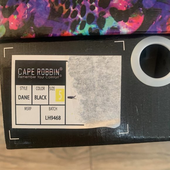 NWT CAPE ROBBIN DANE BOW FLAT MULE SLIDE SANDALS BLACK 5‎ - Picture 9 of 16